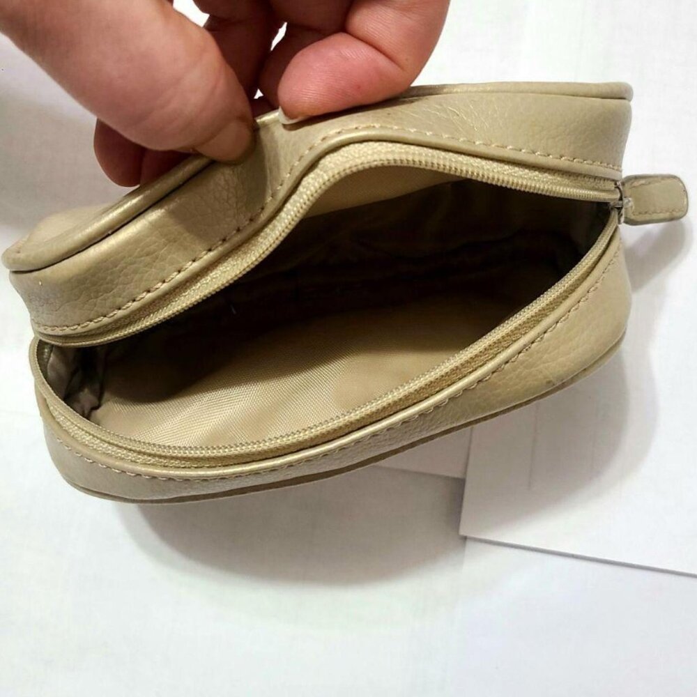 Compact Beige Zippered Pouch - Picture 3 of 3